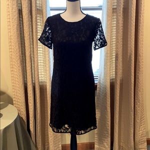 Ann Taylor Black Lace Lined Short Sleeve Dress